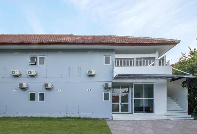 בית מלון כפרי Oyo 2270  Taman Wirama