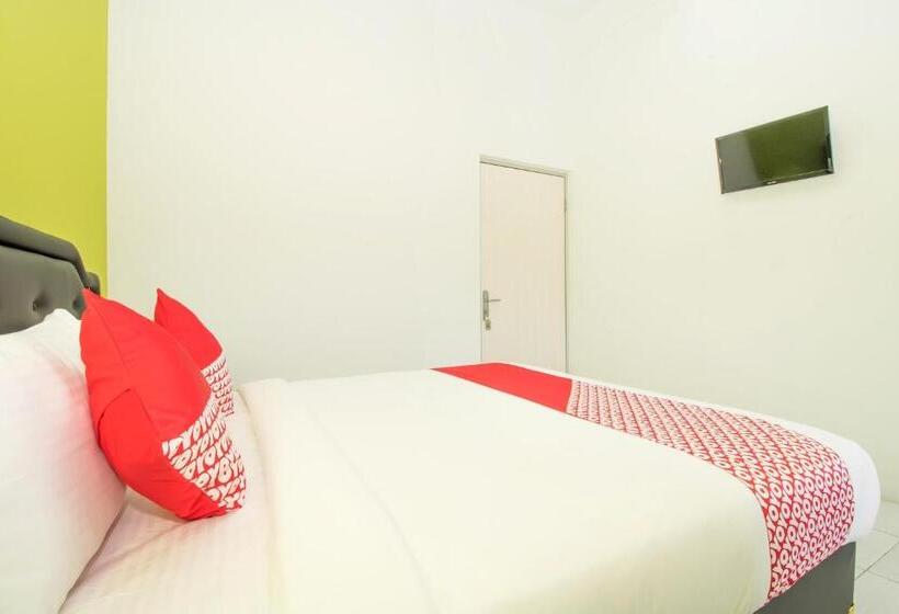 בית מלון כפרי Oyo 2270  Taman Wirama