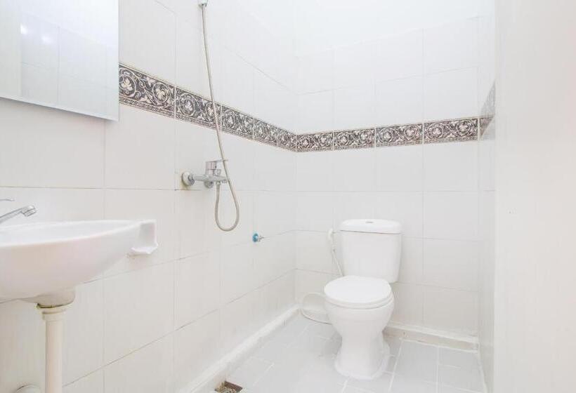 בית מלון כפרי Oyo 2270  Taman Wirama