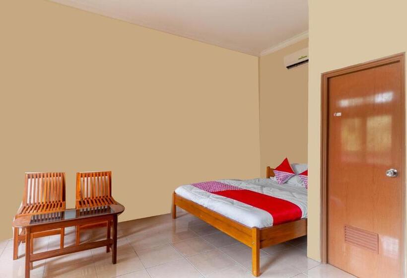 ホテル Oyo 2471 Swarna Raya