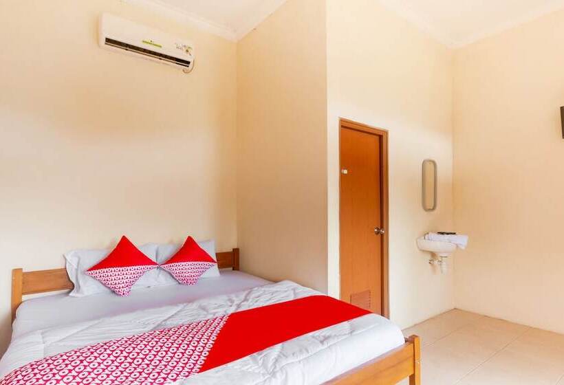 ホテル Oyo 2471 Swarna Raya