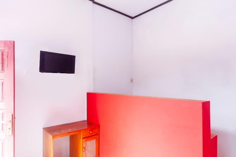 ホテル Oyo 2471 Swarna Raya