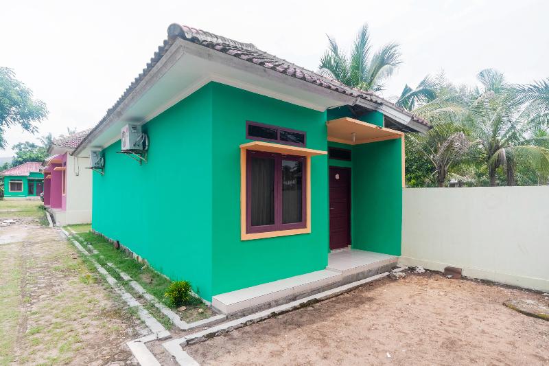 ホテル Oyo 2471 Swarna Raya