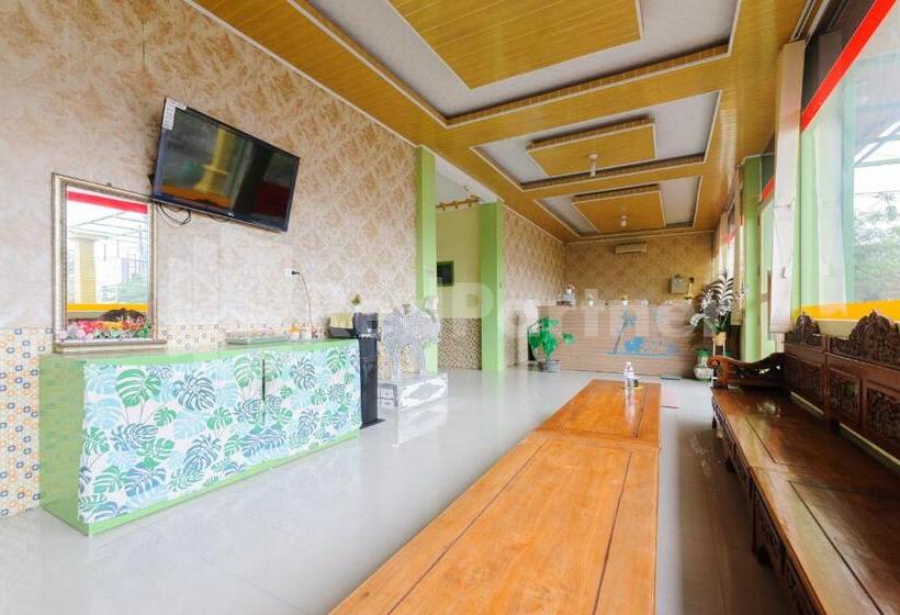فندق Homestay Hj Suharti Natar Lampung Redpartner