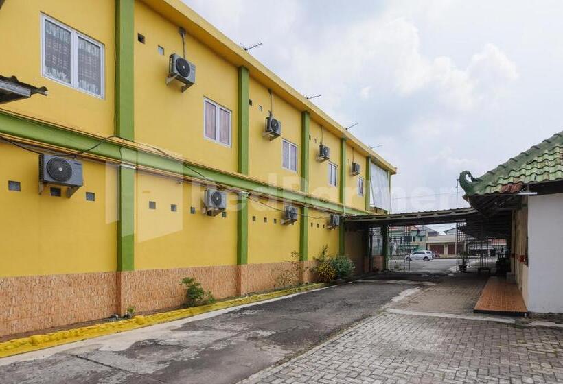 בית מלון כפרי Homestay Hj Suharti Natar Lampung Redpartner