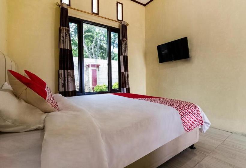 Отель Oyo 3050 Pondok Hotasii