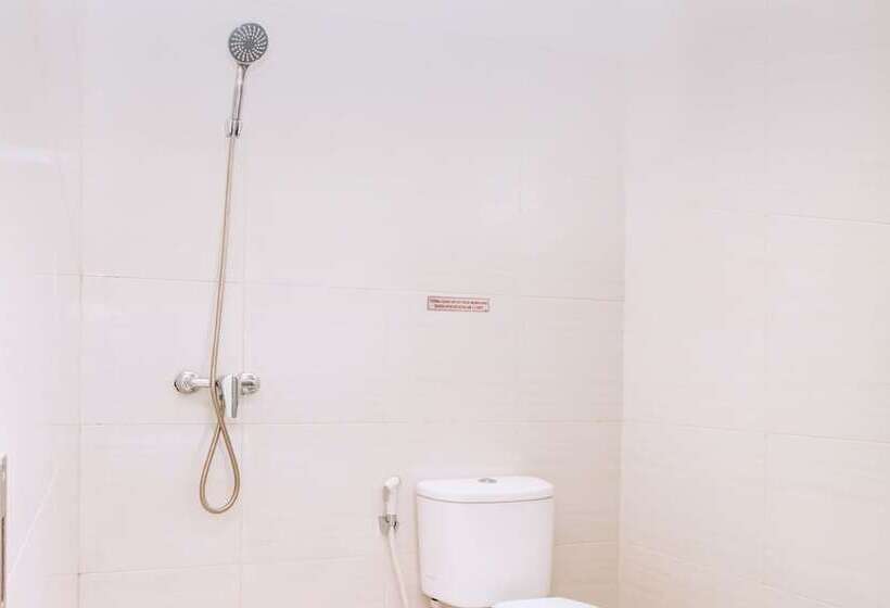 בית מלון כפרי Oyo 3307 Ayudia Guesthouse