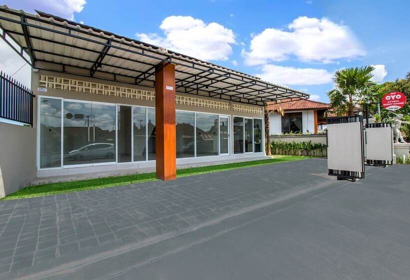 בית מלון כפרי Oyo 3307 Ayudia Guesthouse