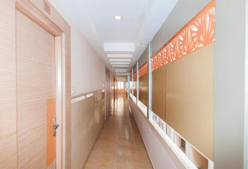 Отель Prince Lodge