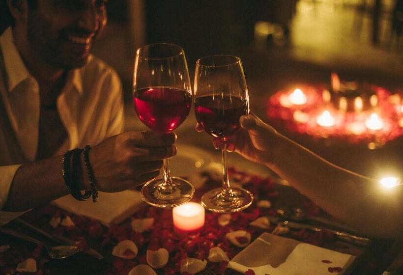 فندق Red Thread Calangute