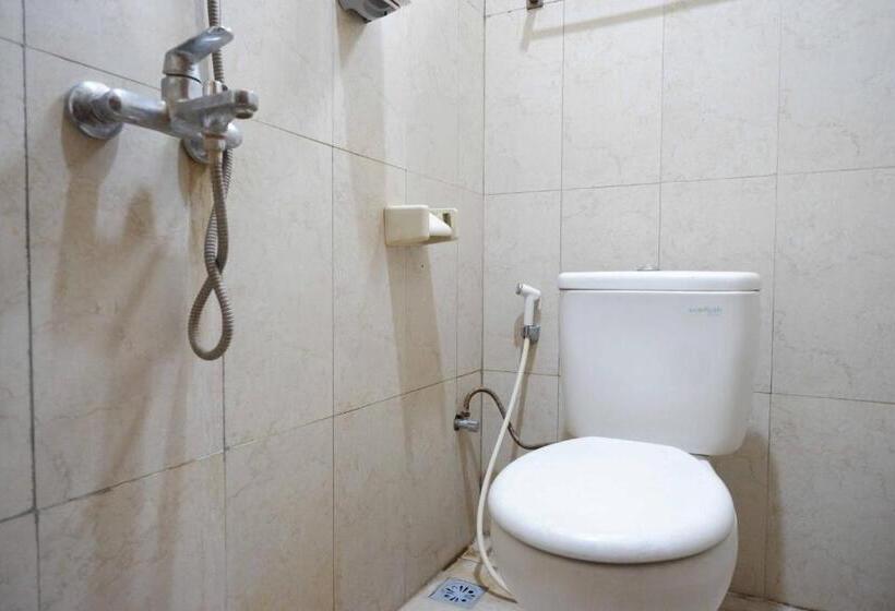 בית מלון כפרי Reddoorz Near Rumah Sakit Ortopedi Dr Soeharso