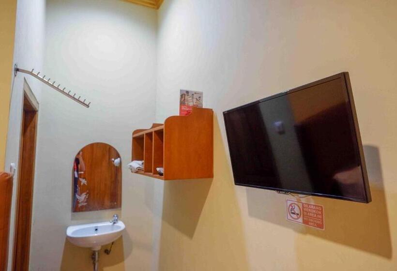 בית מלון כפרי Reddoorz Near Rumah Sakit Ortopedi Dr Soeharso