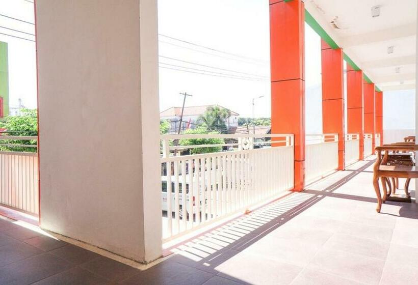 فندق Reddoorz Syariah @ Buduran Sidoarjo