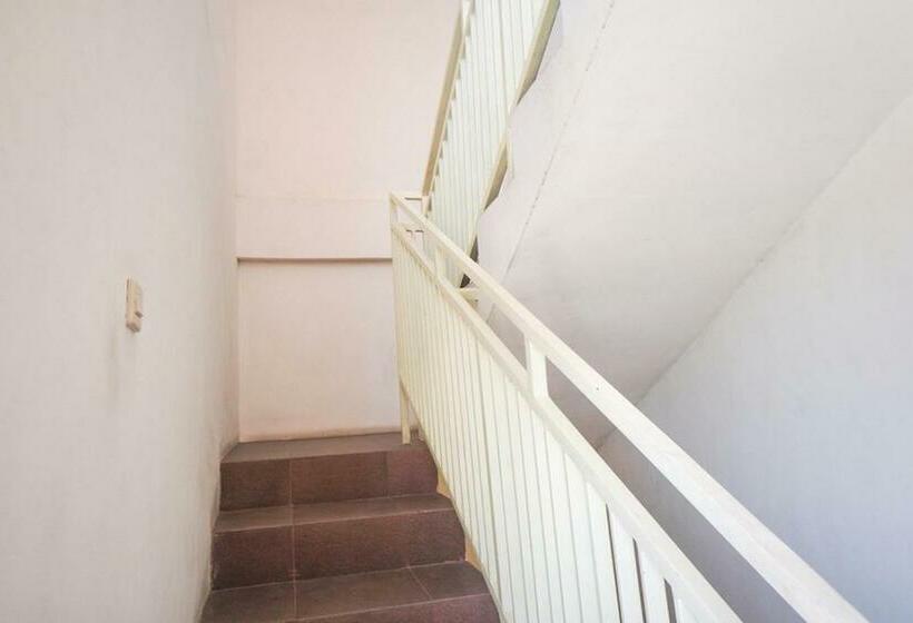 فندق Reddoorz Syariah @ Buduran Sidoarjo