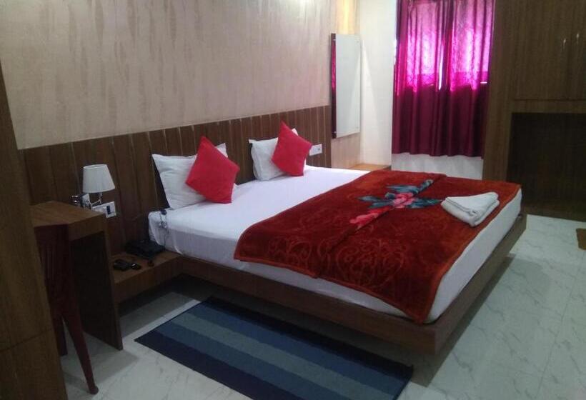 ホテル Rudraksha Inn