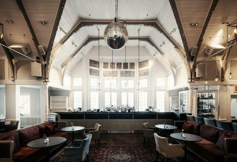 Sandhamn Seglarhotell