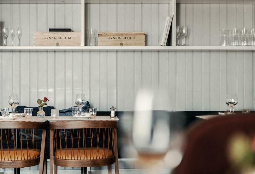 Sandhamn Seglarhotell