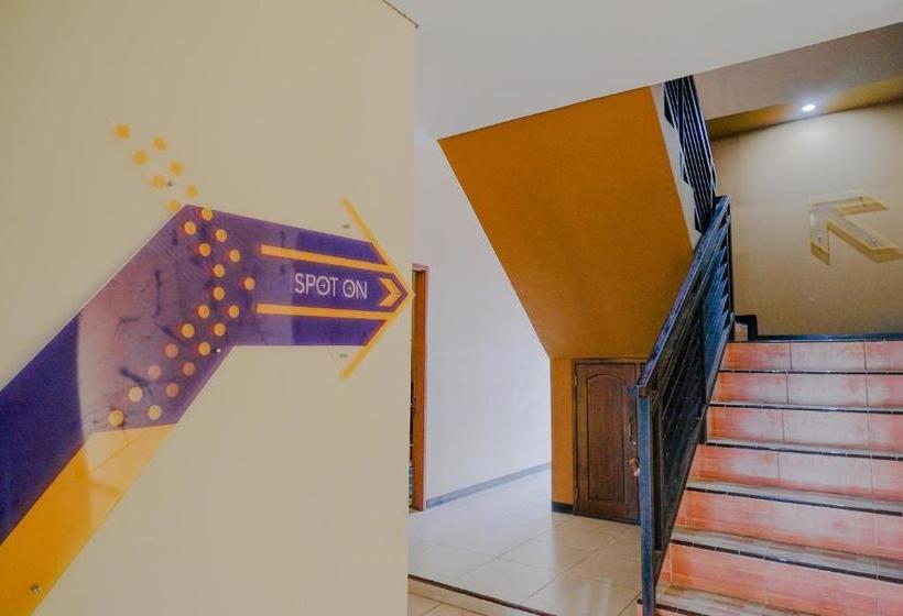 Spot On 2448 Hotel Tlogorejo 2