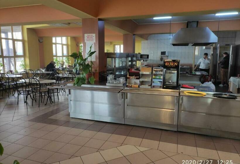 Отель Turist Beharca