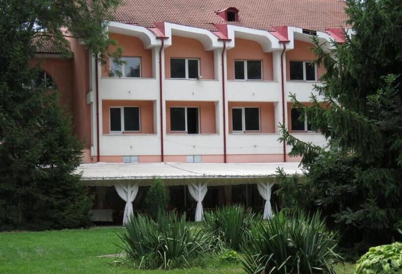 Отель Turist Beharca