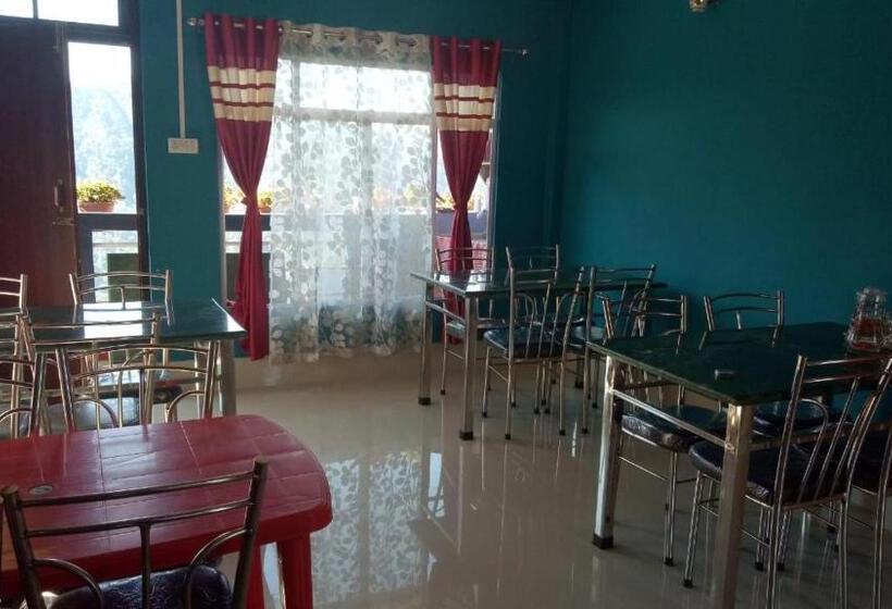 ホテル Vamoose Khaling