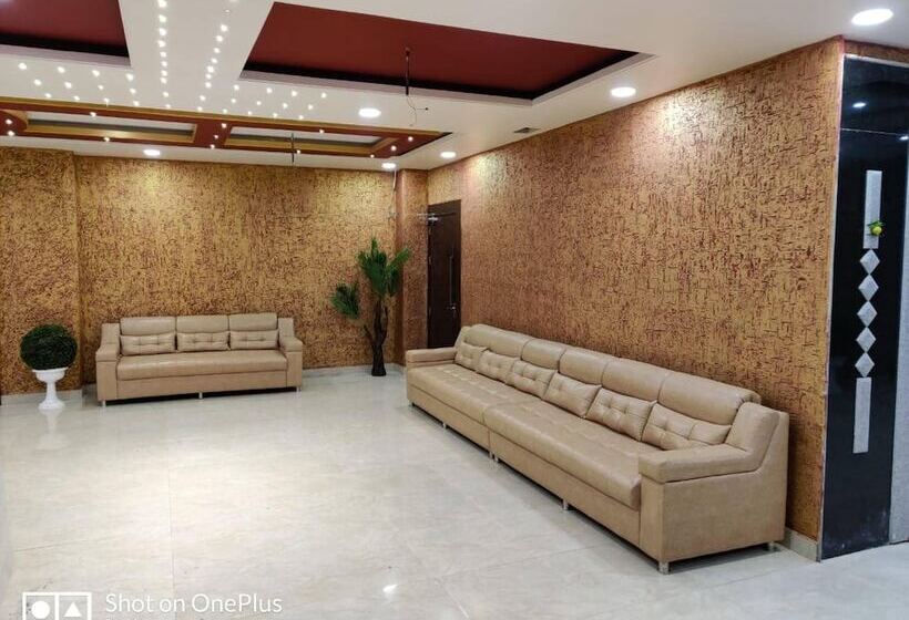 בית מלון כפרי Vishnu Empire