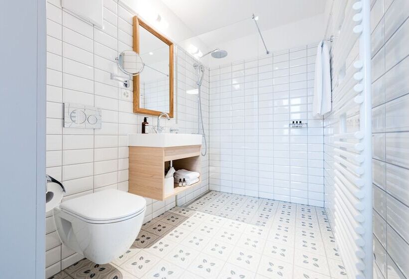 فندق Weissenstein