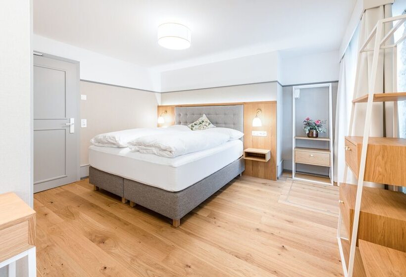 فندق Weissenstein