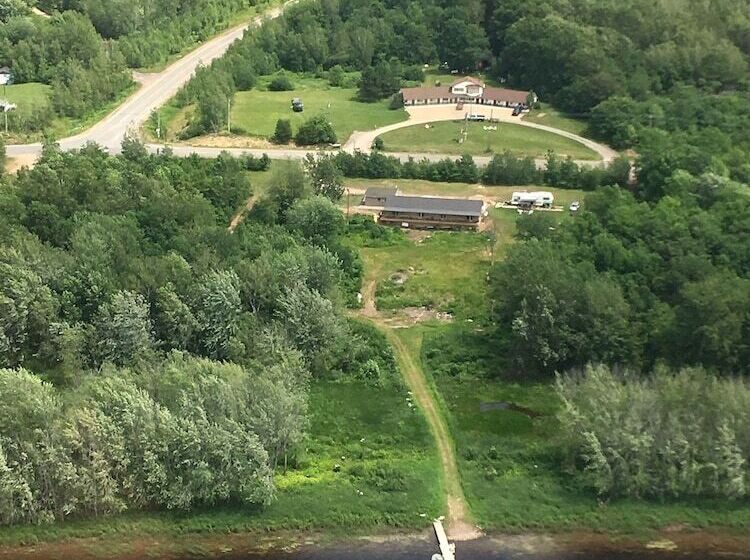 Jemseg Lakeview Motel