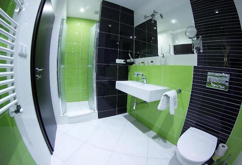 פנסיון Alnus Penzion