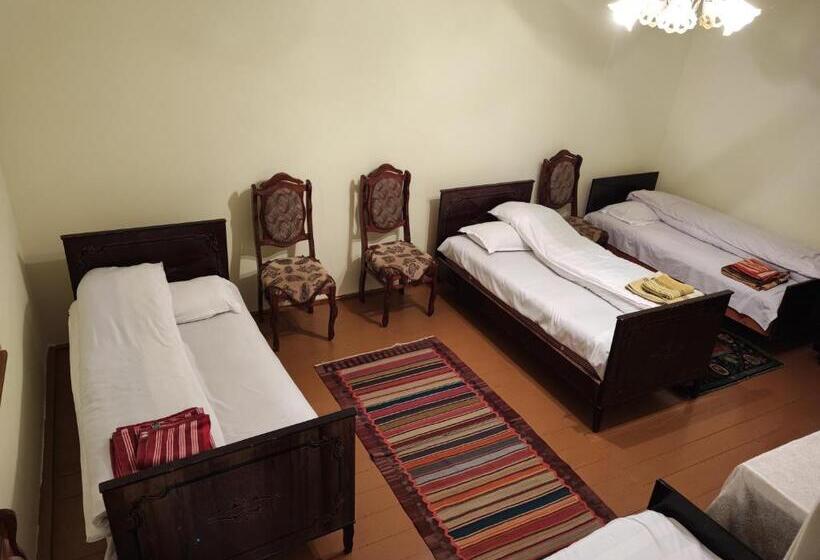 ペンション Berdavan Guesthouse