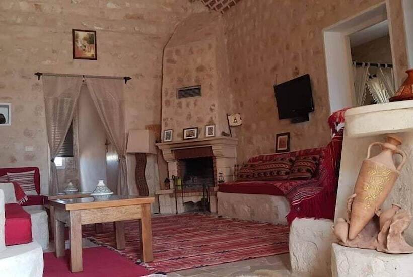 پانسیون Dar Ayed Tamezret