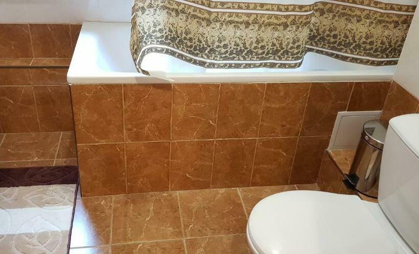 بنسيون Goratwins Guest House Near Boryspil Airport