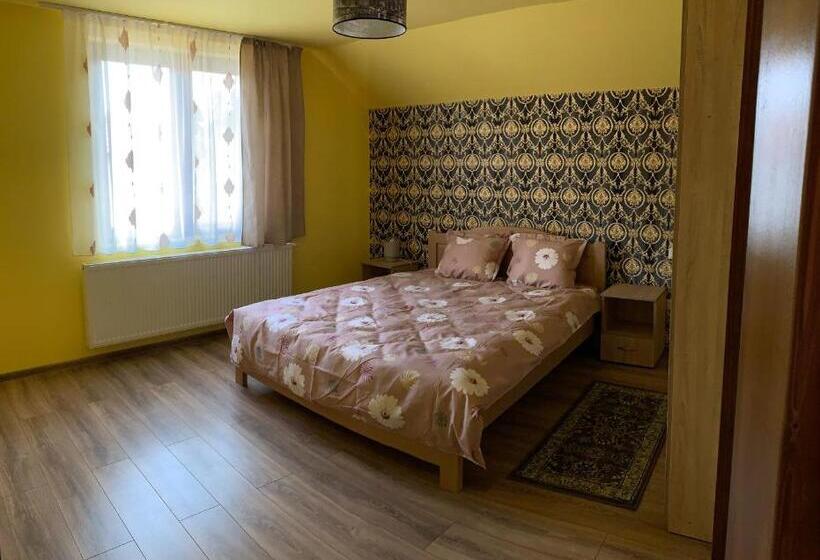 Пансион Krystal Romuli