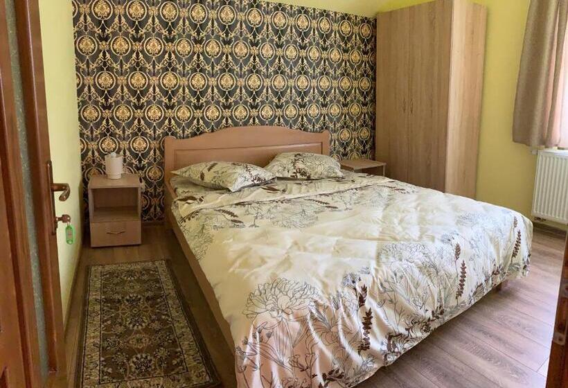 Пансион Krystal Romuli