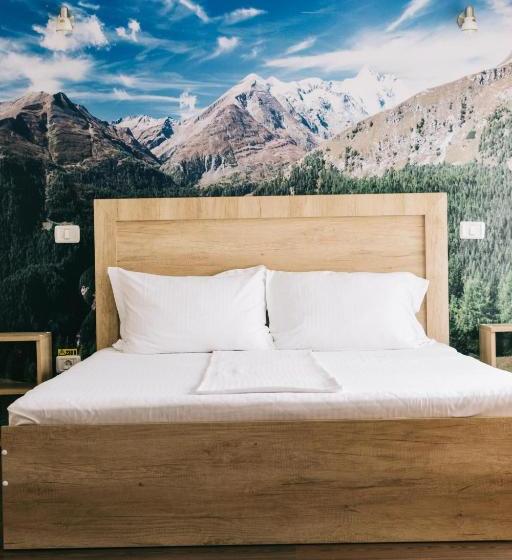 Пансион La Tusi Lovrin