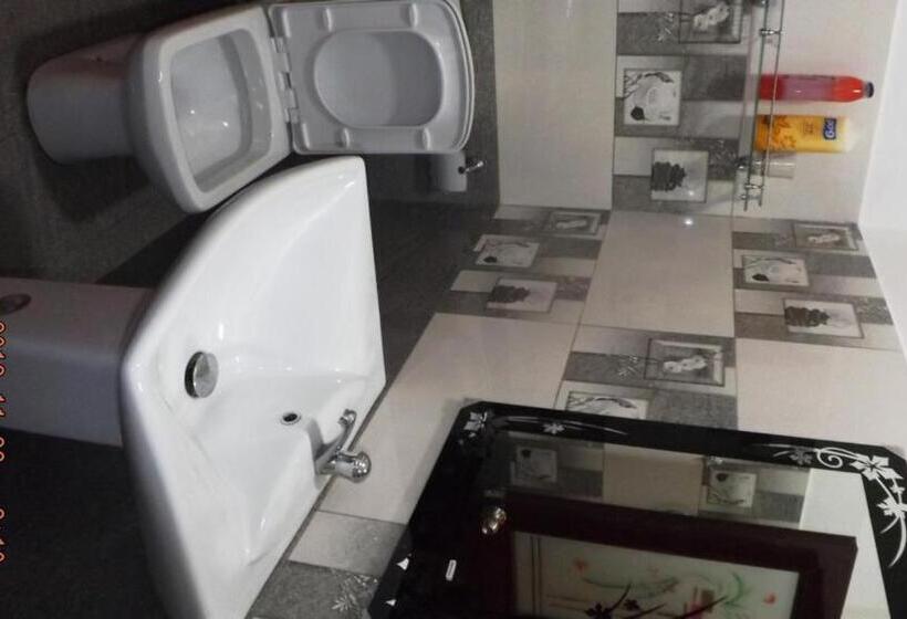 بنسيون New Toropi Homestay