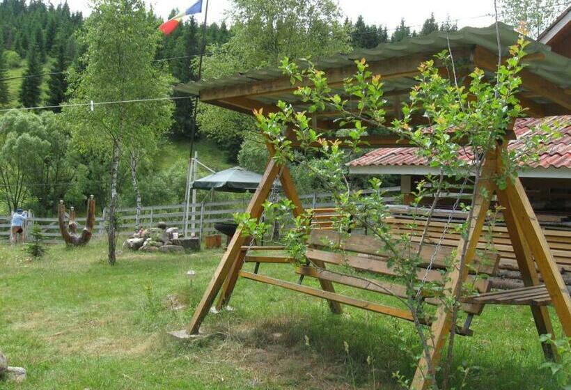 פנסיון Podina Guest House