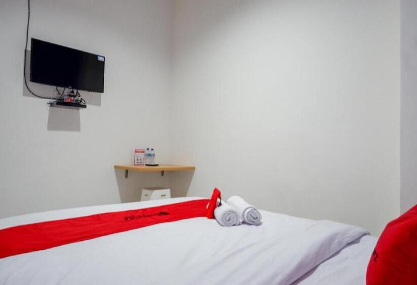 פנסיון Reddoorz Near Alun Alun Kaliwungu Kendal