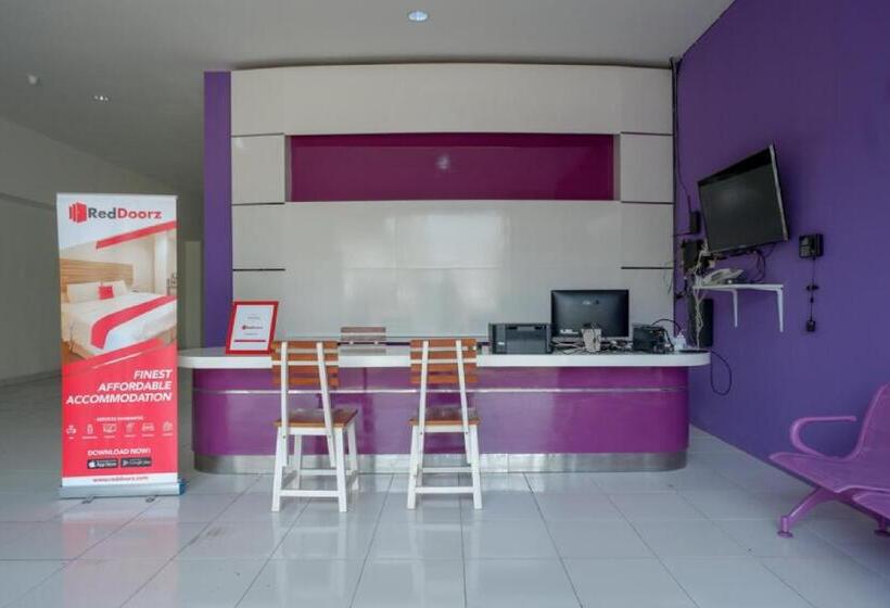 פנסיון Reddoorz Near Alun Alun Kaliwungu Kendal