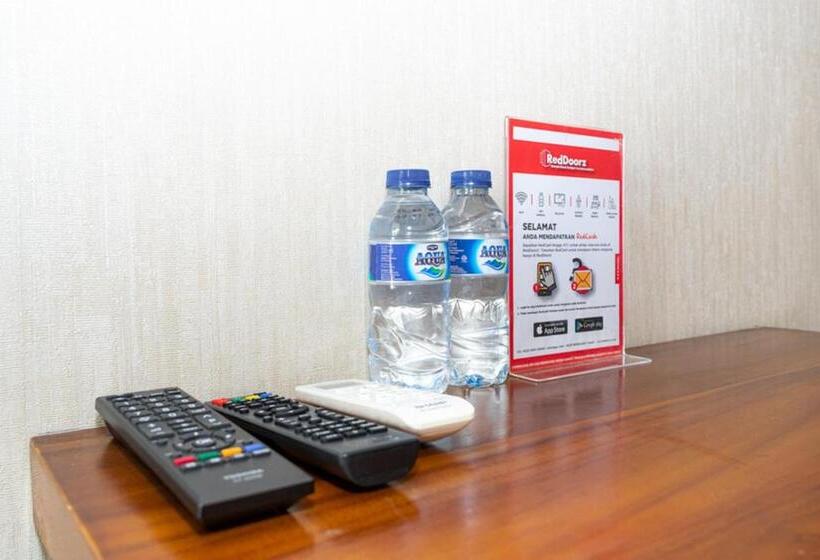 بنسيون Reddoorz Near Gajahmungkur Semarang