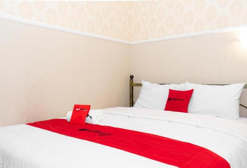 بنسيون Reddoorz Near Gajahmungkur Semarang