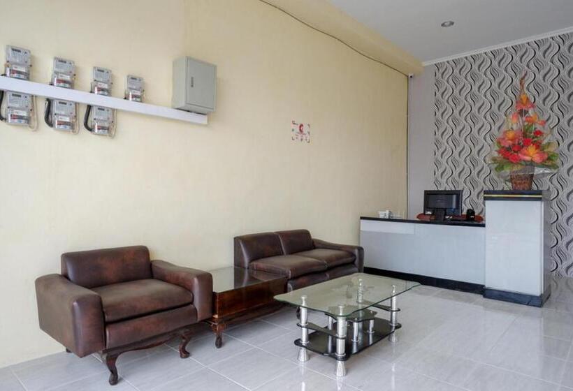 פנסיון Reddoorz Near Graha Saba Buana Solo