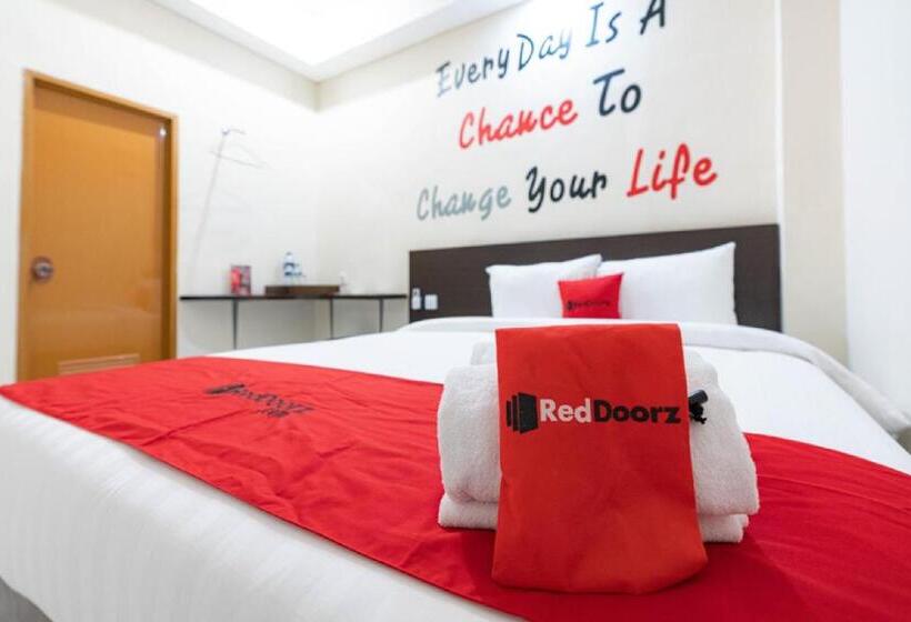 بنسيون Reddoorz Plus At Harvest Inn Panakkukang