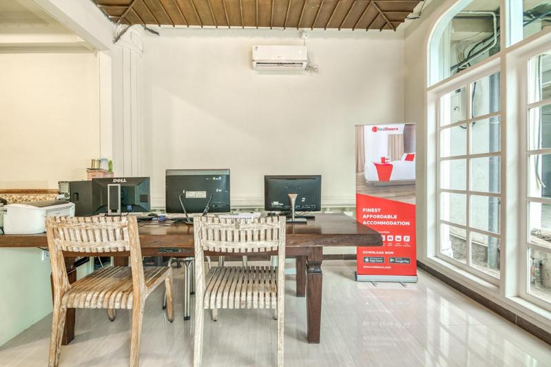 Пансион Reddoorz Plus Near Akademi Kepolisian Semarang 3