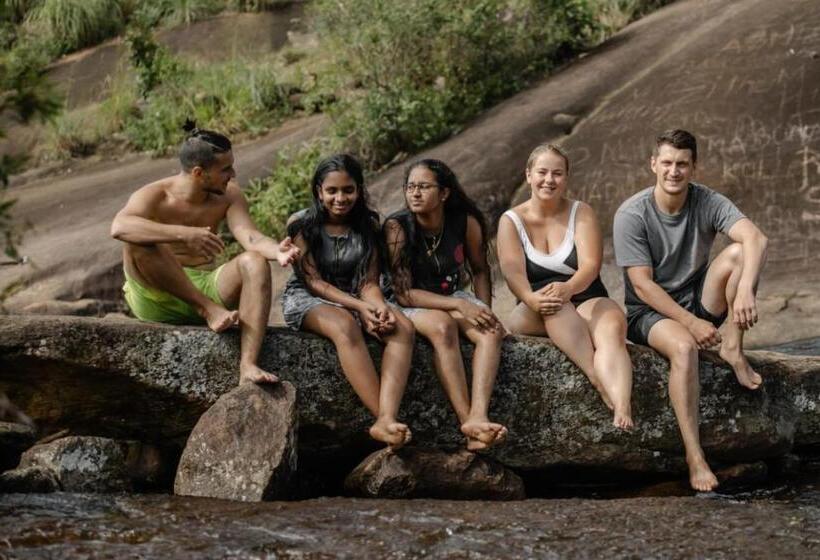 بنسيون Sinali Villa