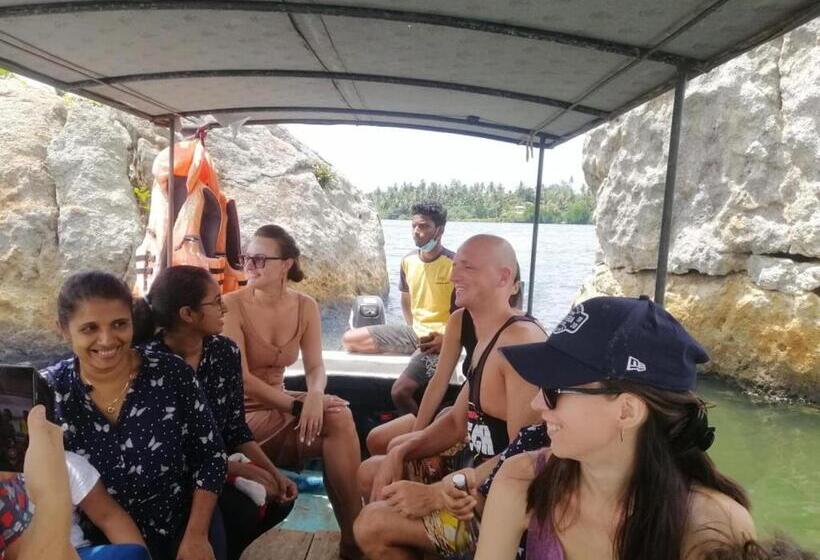 بنسيون Sinali Villa