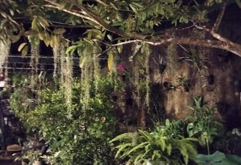 بنسيون Sinali Villa