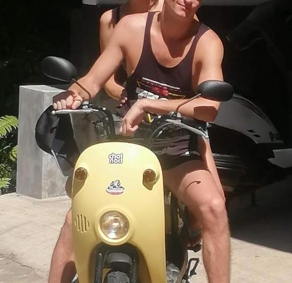 بنسيون Sinali Villa