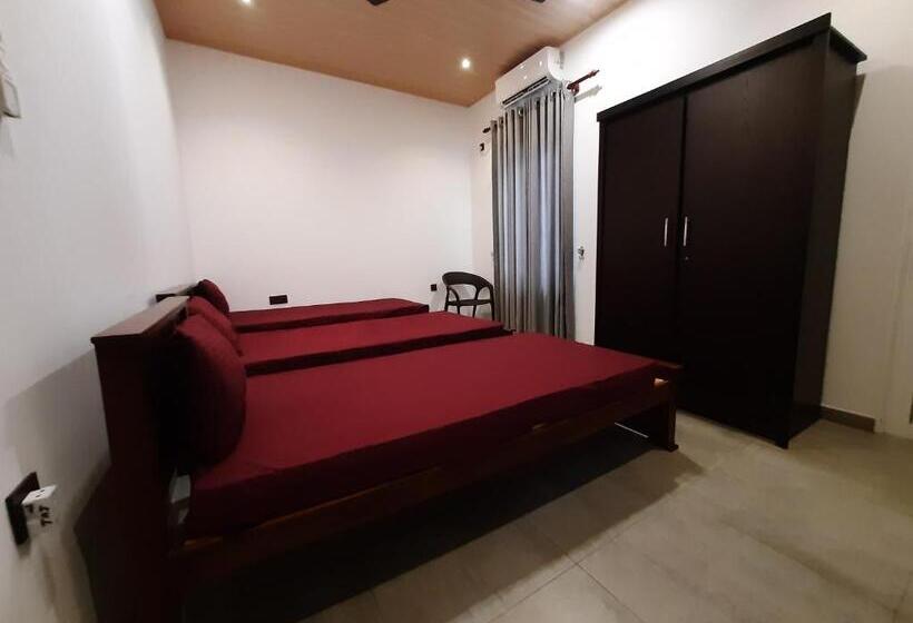 Пансион Taj Residence